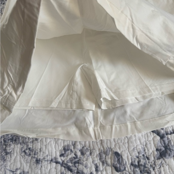 NEW Halara White High Waisted Side Zipper 2-in-1 A Line Mini Casual Skort Skirt - Picture 6 of 14